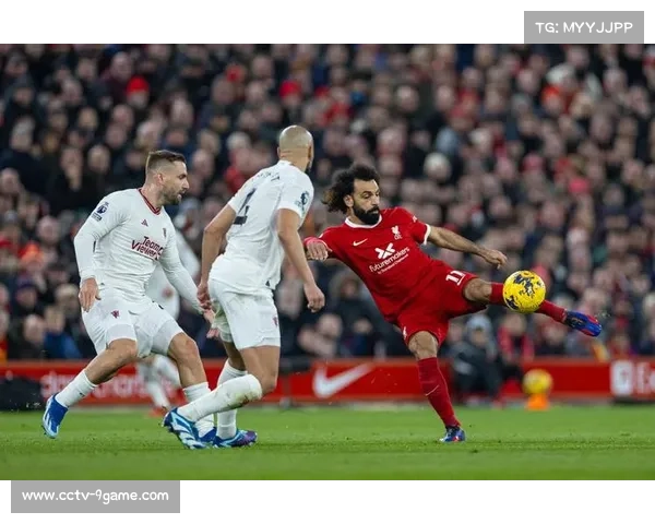 曼联门将拉门斯双红会神勇表现荣膺全场最佳展现卓越扑救技巧